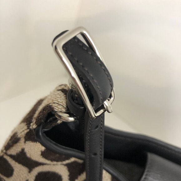 Coach Vintage Signature C Wool Shoulder Bag - Picture 9 of 14
